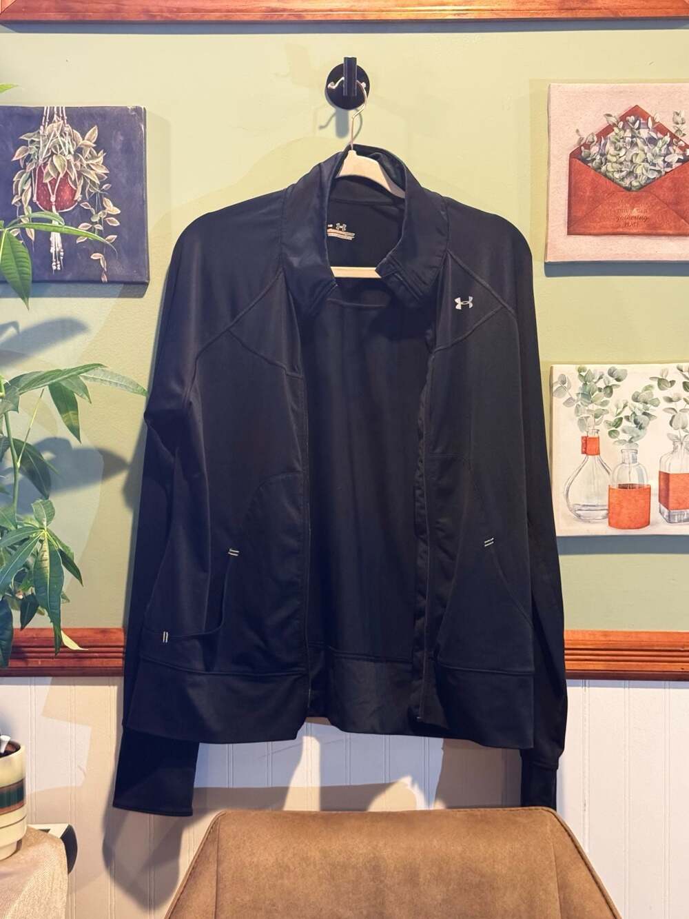 Under Armour AllSeasonGear Women's Black Full Zip Athletic Jacket